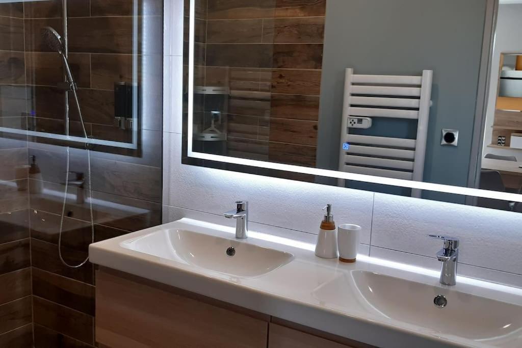 Chatuzange-le-Goubet Villa Drome Jacuzzi La Maison D'A Cote מראה חיצוני תמונה